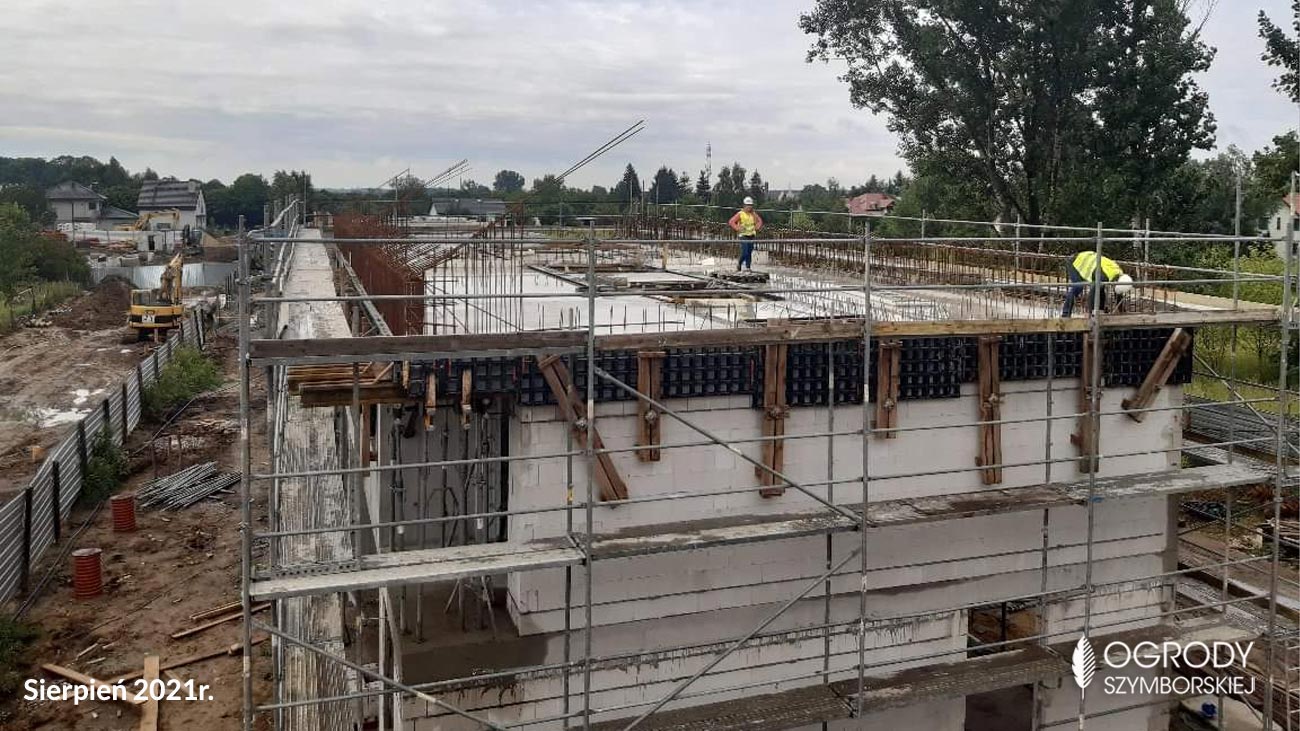 Sierpień 2021r. - budowa domów Ogrodów Szymborskiej, wille Wojszyce Krzyki Wrocław