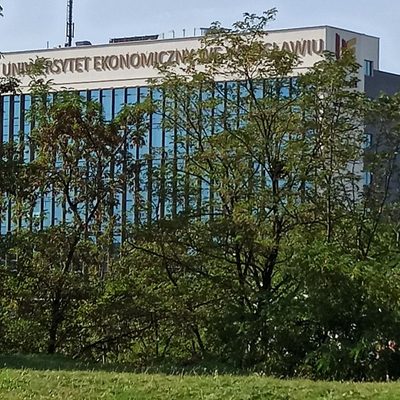 Uniwersytet Ekonomiczny we Wrocławiu ul. Komandorska